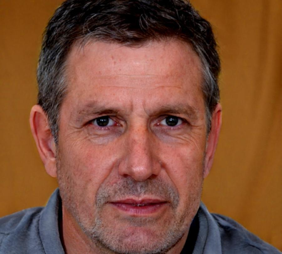 Thomas Weber - Certified Financial Analyst